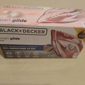 BLACK+DECKER Pearl Iron, IR2398, 50% Smoother Gliding with Pearl-Infused Cera